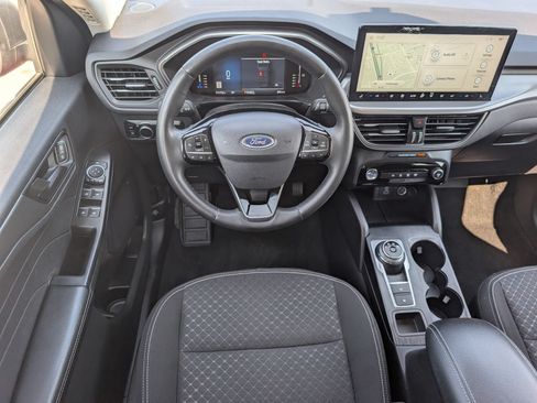 Used 2023 Ford Escape Active w/ Tech Pack #1 AWD/4WD image 17