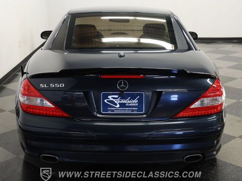 Used 2007 Mercedes-Benz SL 550 image 8