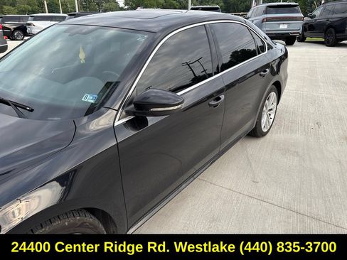 Used 2018 Volkswagen Passat 2.0T SE FWD image 6