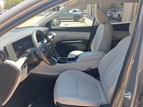 Used 2025 Hyundai Tucson SEL AWD/4WD image 4
