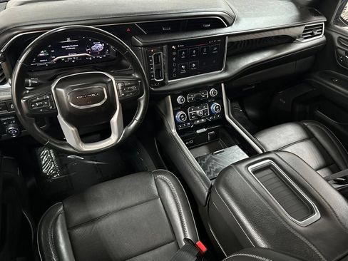 Used 2023 GMC Yukon Denali AWD/4WD image 12