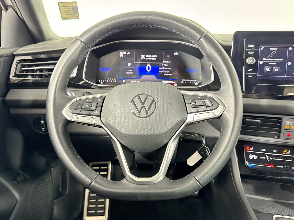 Used 2025 Volkswagen Jetta Sport FWD image 21