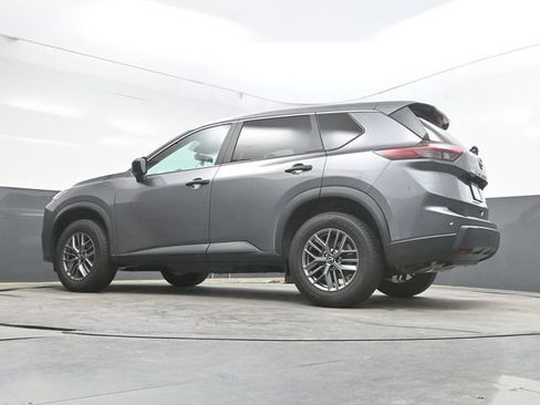 Used 2024 Nissan Rogue S AWD/4WD image 39