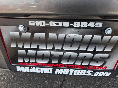 Used 2011 Ford Focus SE image 28