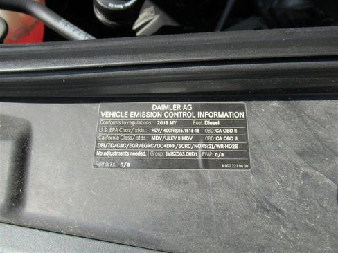 Used 2018 Mercedes-Benz Sprinter 2500 image 26