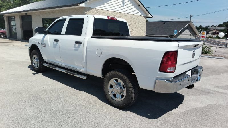Used 2018 RAM 2500 Tradesman w/ Chrome Appearance Group AWD/4WD image 3