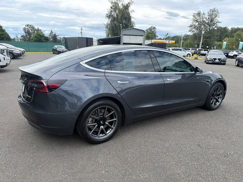 Used 2018 Tesla Model 3 Long Range AWD/4WD image 6