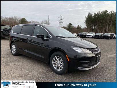 New 2026 Chrysler Voyager LX