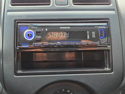 Used 2014 Nissan Versa S Plus image 27