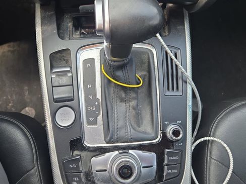 Used 2016 Audi A4 2.0T Premium image 10