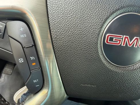 Used 2019 GMC Savana 2500 w/ Driver Convenience Package image 18