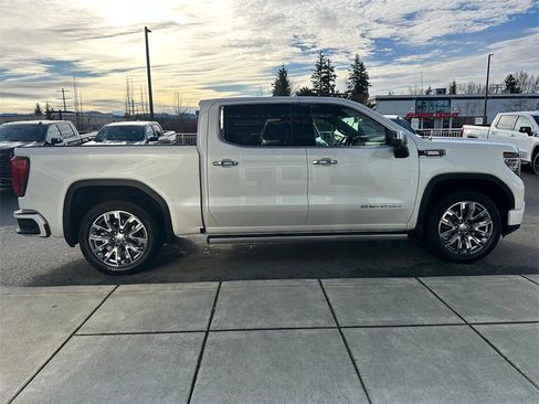 Used 2024 GMC Sierra 1500 Denali w/ Denali Reserve Package image 6