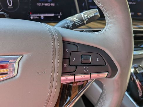 Certified 2023 Cadillac Escalade Premium Luxury Platinum AWD/4WD image 15