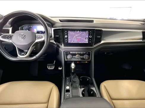 Used 2020 Volkswagen Atlas Cross Sport SEL R-Line image 14