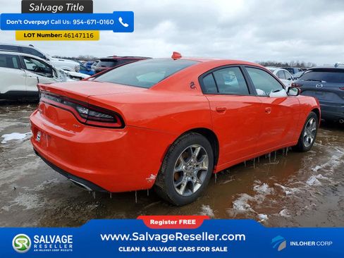 Used 2017 Dodge Charger SXT image 4