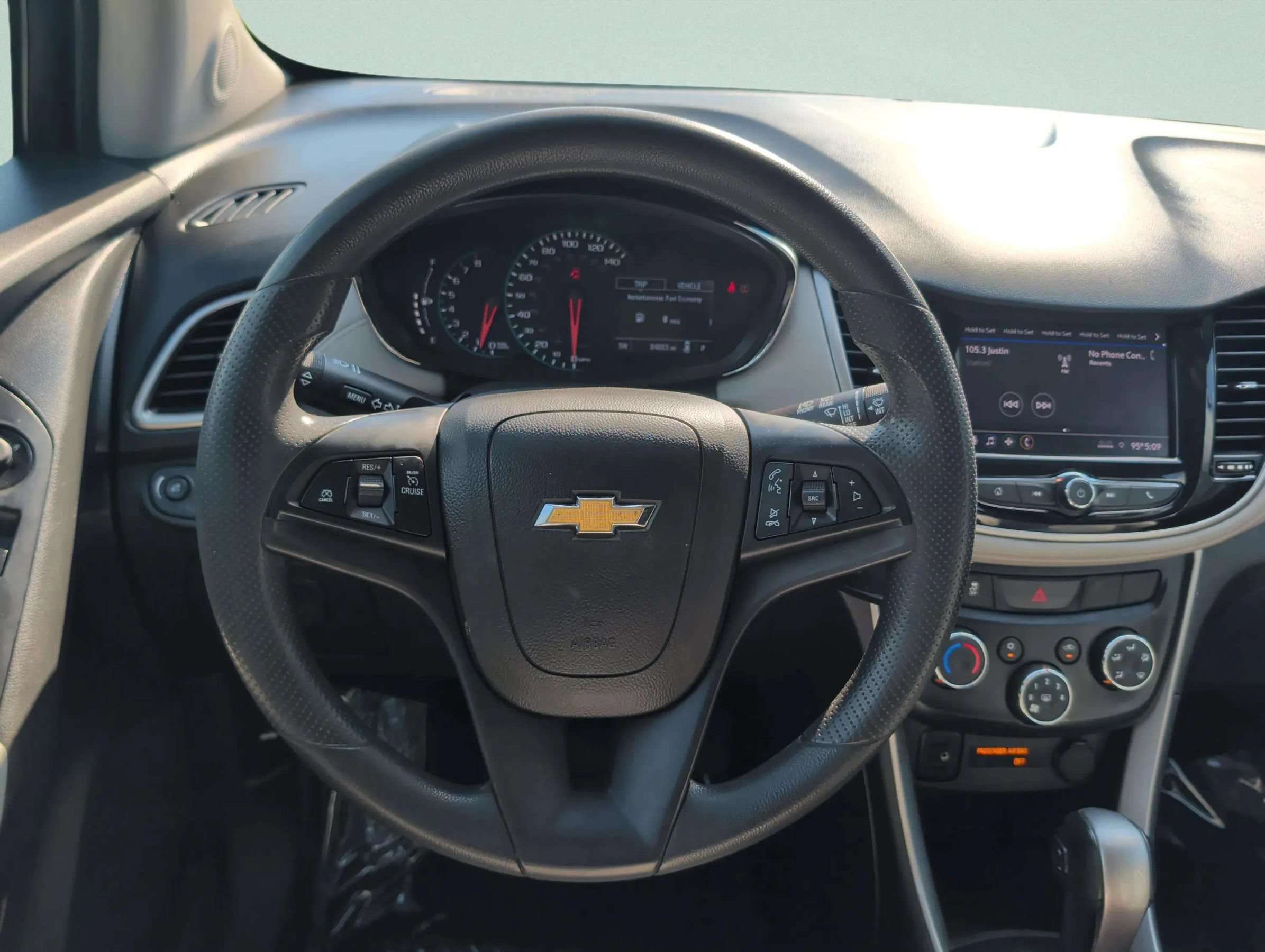 Used 2021 Chevrolet Trax LT AWD/4WD image 22