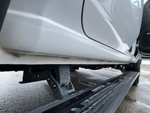 Used 2021 GMC Sierra 3500 Denali w/ Denali Ultimate Package image 9