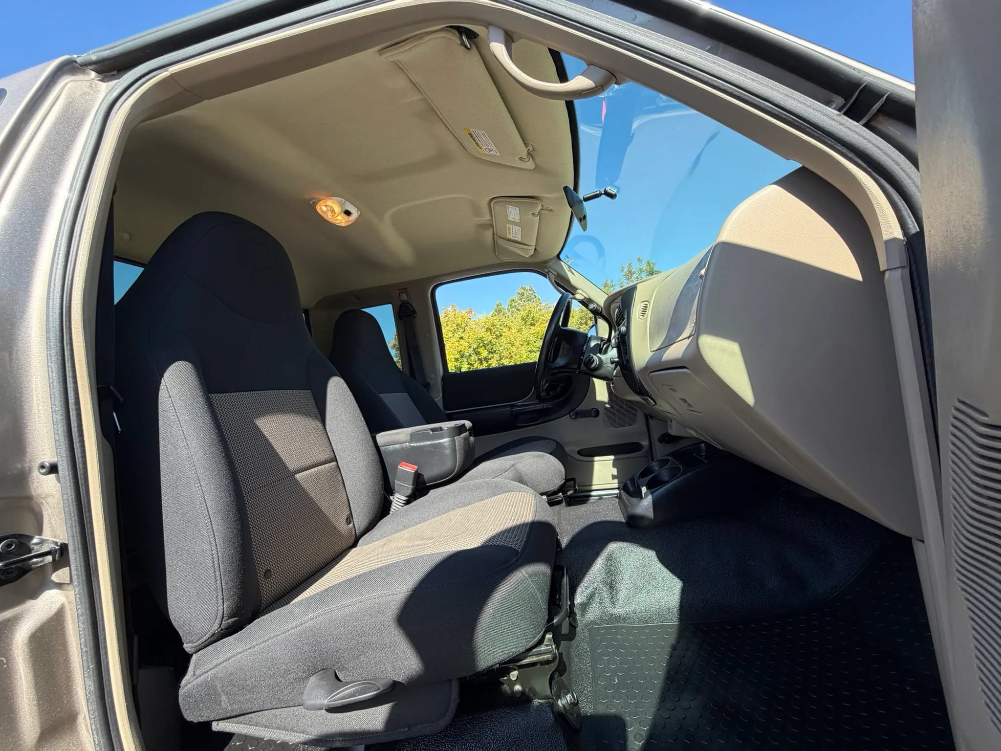 Used 2003 Ford Ranger XLT AWD/4WD image 16
