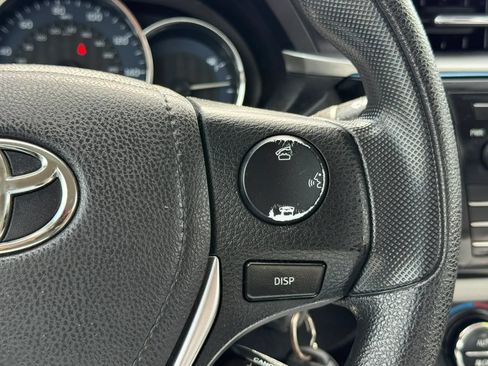 Used 2014 Toyota Corolla LE FWD image 33