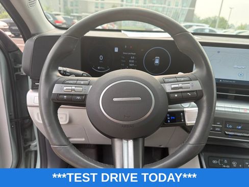 Used 2024 Hyundai Kona Limited AWD/4WD image 12