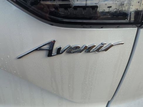 New 2025 Buick Envision Avenir image 5