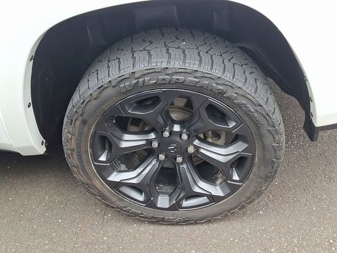 Used 2023 RAM 1500 Limited AWD/4WD image 7