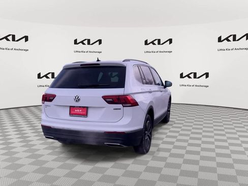 Used 2021 Volkswagen Tiguan SE image 7