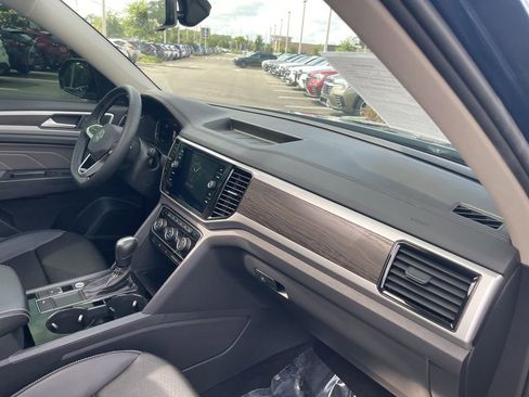 Used 2022 Volkswagen Atlas SE FWD image 36