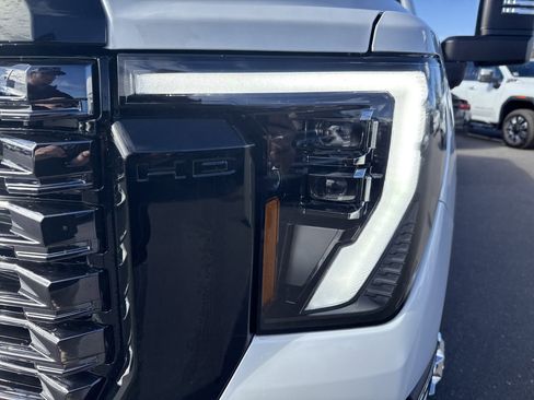 New 2026 GMC Sierra 3500 Denali Ultimate image 9