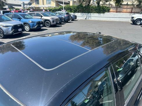 Used 2014 Chrysler 300 S w/ Light Group RWD image 6