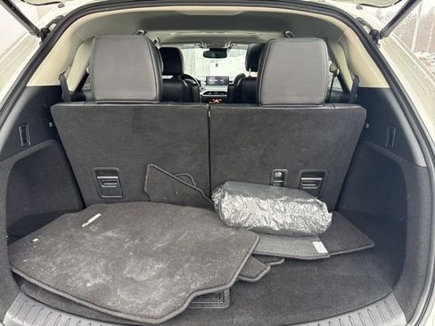 Used 2023 MAZDA CX-9 Touring image 31