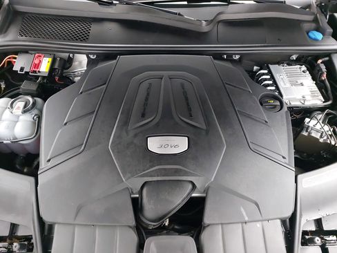 Used 2019 Porsche Cayenne image 33