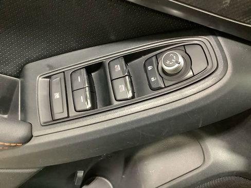 Used 2023 Subaru Crosstrek 2.5i Limited w/ Moonroof Package image 16