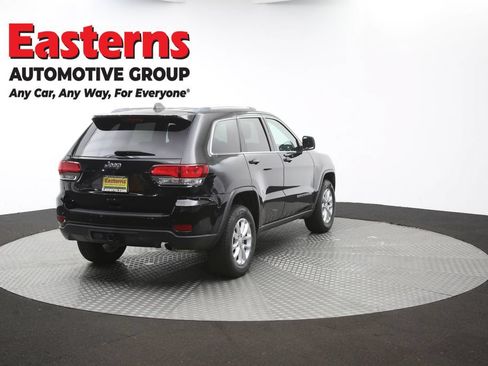 Used 2021 Jeep Grand Cherokee Laredo AWD/4WD image 42