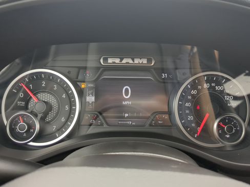 New 2026 RAM 1500 Express AWD/4WD image 24