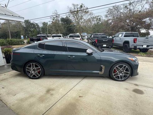 Used 2022 Kia Stinger GT2 image 5