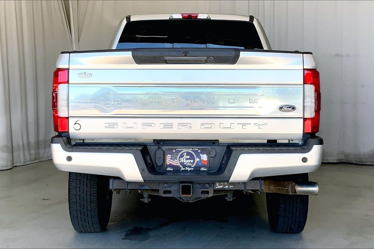 Used 2018 Ford F250 Platinum w/ Platinum Ultimate Package AWD/4WD image 4