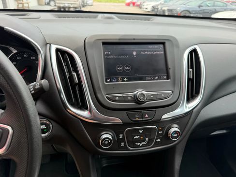 Used 2022 Chevrolet Equinox LT image 18