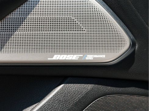 Used 2018 INFINITI Q60 3.0t Luxe RWD image 11