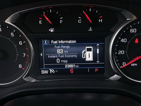 Used 2023 GMC Acadia SLE image 15