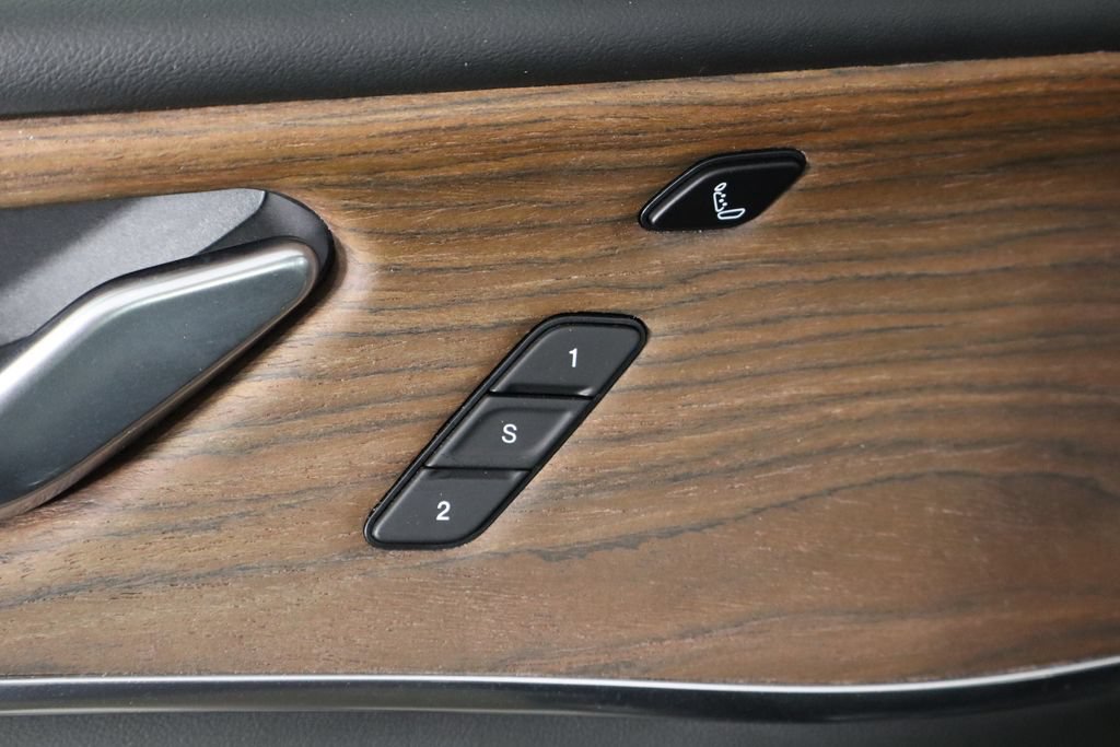 Used 2025 Jeep Grand Cherokee Summit AWD/4WD image 22