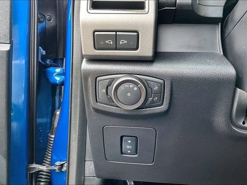 Used 2018 Ford F150 Raptor w/ Equipment Group 802A Luxury AWD/4WD image 16