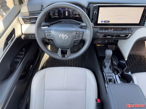 Certified 2026 Toyota Camry XLE image 17