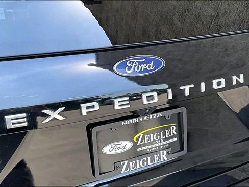 Certified 2025 Ford Expedition Active RWD image 8