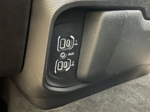 Used 2022 RAM 1500 Laramie w/ Off Road Group image 48