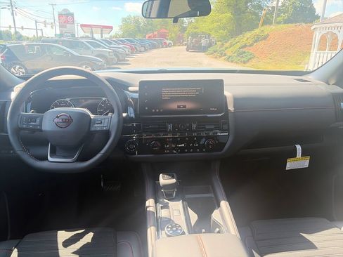 New 2026 Nissan Pathfinder Rock Creek w/ Rock Creek Premium Package AWD/4WD image 13