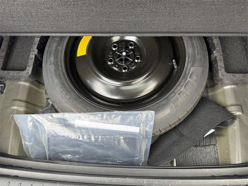 Used 2023 Kia Sportage SX image 17