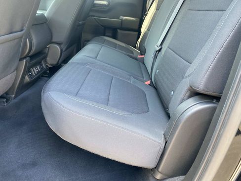 Used 2021 Chevrolet Silverado 1500 LT AWD/4WD image 18