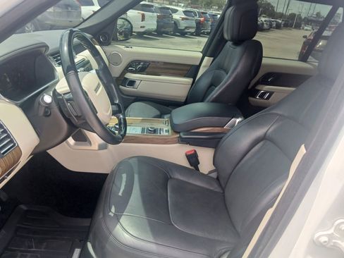 Used 2019 Land Rover Range Rover Supercharged AWD/4WD image 9