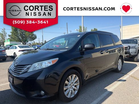 Used 2015 Toyota Sienna XLE w/ XLE Navigation Package AWD/4WD image 1